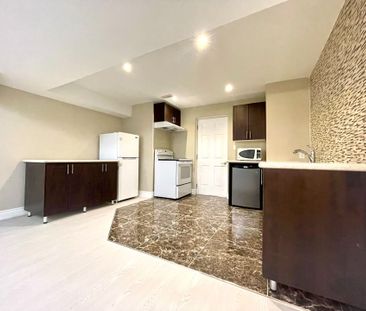 For Lease - 491 Mavrinac Boulevard, Aurora, Ontario - Photo 3