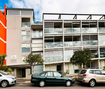 27/5-13 Larkin Street, Camperdown. - Photo 2