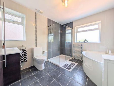 4 bedroom property to rent - Photo 5
