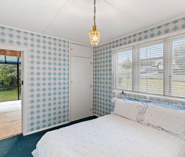 Character Taihape home - Photo 5