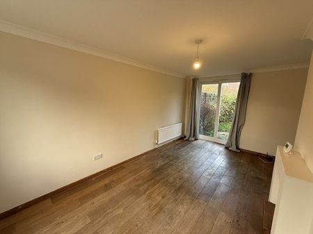 Jermyn Close, Cambridge £1,500 pcm ⓘ The monthly or weekly payment required by the landlord. Read our glossary page , 3 bedrooms, mid terrace house, to let * Tenant info - Photo 2