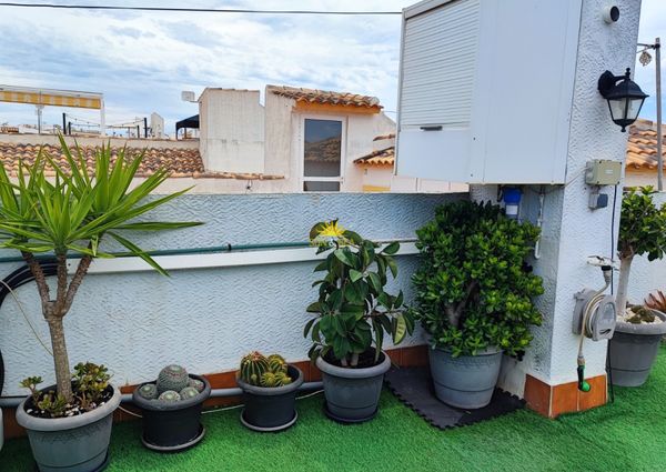 PENTHOUSE RENTAL, 2 BEDROOMS AND 1 BATHROOM