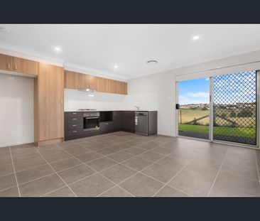 2/34 Marlowe Avenue, Anambah, NSW 2320 - Photo 1