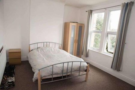 Radcliffe Mount, West Bridgford, NG2 - Photo 2