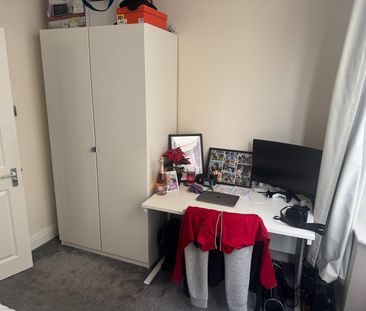 Room in a Shared Flat, Devonshire Road, SO15 - Photo 2