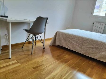 Calle Antonio Suárez, Valencia, Valencian Community 46021 - Foto 3