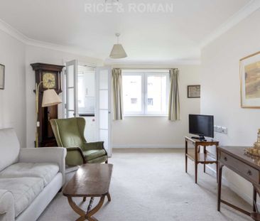 2 Bedroom Apartment, Gibson Court – Hinchley Wood - Photo 6