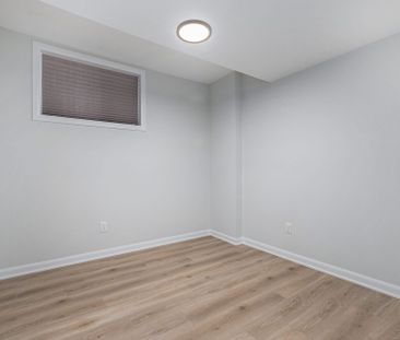 For Lease - 801 Glenroy Gilbert Drive Unit# 12, Barrhaven, Ontario - Photo 5