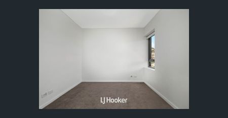 Modern Two Bed, Two Bath Apartment - Photo 2