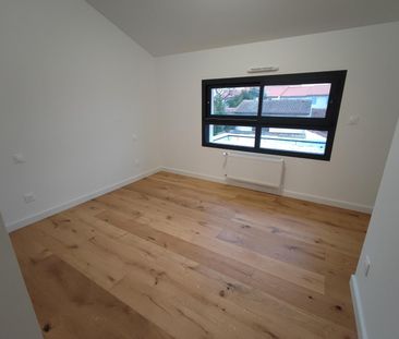 Location Appartement 4 pièces 79m² TALENCE 33400 - Photo 5