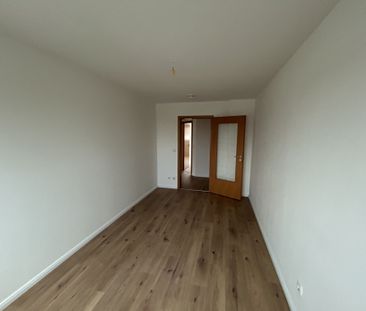 Helle 3-Raumwohnung im Herzen der Stadt ! - Foto 1