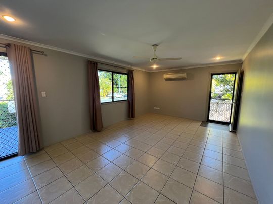 1/12 Kennedy Street, South Mackay - Photo 1