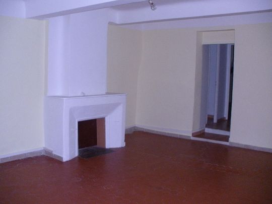 APPARTEMENT T4 À RIANS, - Photo 1