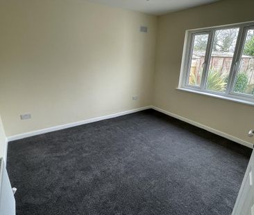 2 bedroom detached bungalow to rent - Photo 3