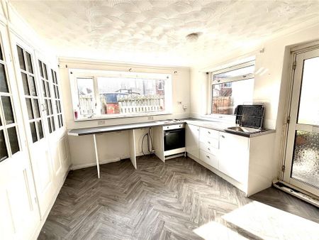2 bedroom bungalow to rent - Photo 3
