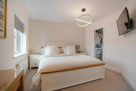 5 bedroom detached house to rent - Photo 5