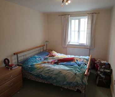 2 bedroom apartment to rent St. Andrews Gate, Heathside Road, Wokin... - Photo 3