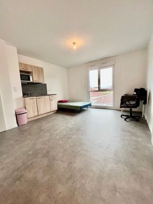 Location Appartement 1 pièce 24m² TROYES 10000 - Photo 1