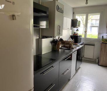 Appartement F2 avec balcon + garage + place parking extérieur - Photo 3