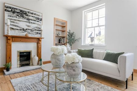 Tron Square, Old Town, Edinburgh, EH1 - Photo 4