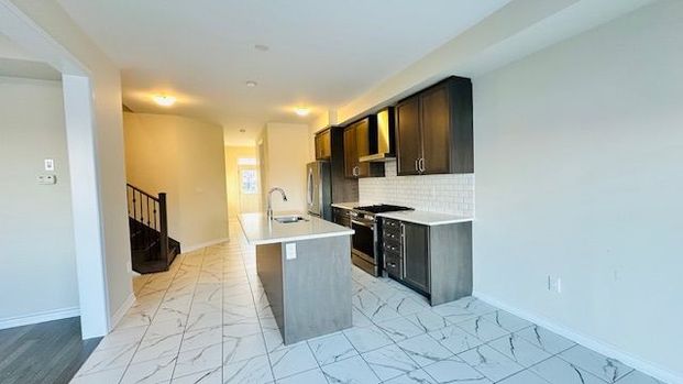 For Lease - 2 Discovery Drive, Thorold, Ontario - Photo 1