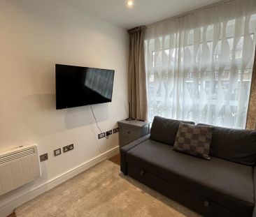 1 bedroom flat to rent - Photo 2