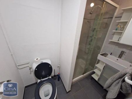 Appartement à louer 2 pièces 31m² - Photo 2