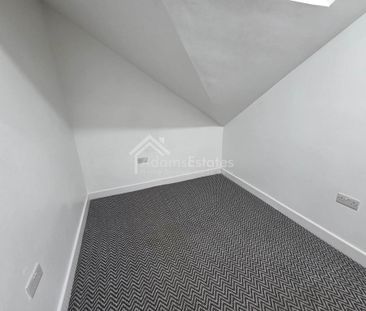 3 bedroom end of terrace house to rent - Photo 4