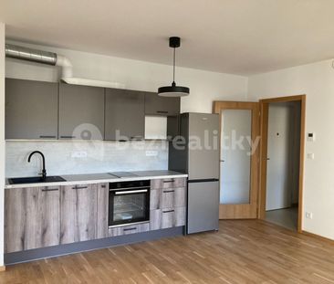 Pronájem bytu 1+kk • 34 m² bez realitkyŠenácká, Praha - Hodkovičky - Photo 1