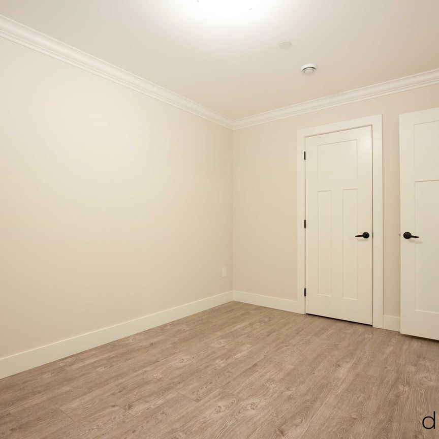 2603 East 41st Ave - Photo 1