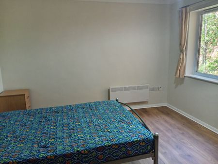 2 Bed Flat, Brook Court, NG7 - Photo 4