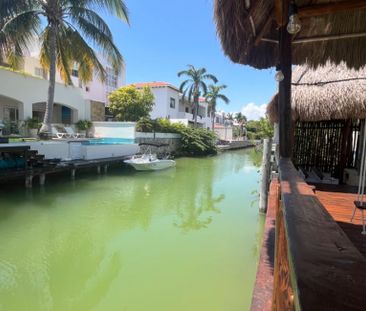 CASA ZONA HOTELERA ISLA DORADA CON MULLE , CANAL Y ALBERCA PRIVADA - Photo 1