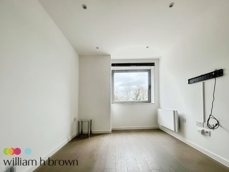 Hubert Road, Brentwood - Photo 4