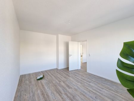 Frisch sanierte rundum Wohlfühlwohnung… - Photo 2