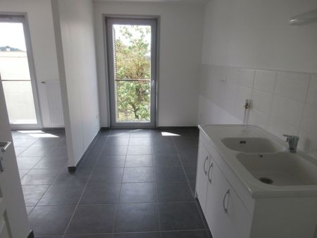 Location appartement T4 95.10m² à Fismes (51170) Loyer CC * : 767.20 € Réf : ER.29856 - Photo 2