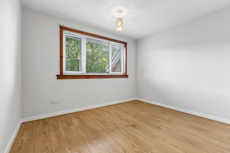 Landrick Avenue - Photo 4