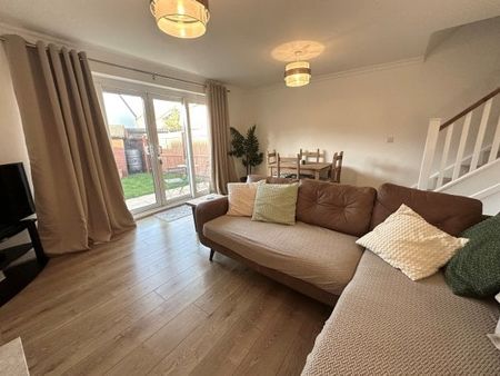 Calder Gardens, Nottingham, NG13 - Photo 2