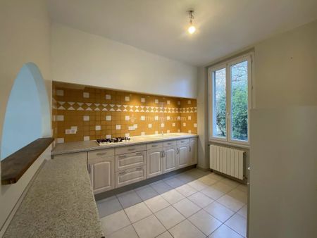 Location Maison 3 pièces 82 m2 à Gaillac - Photo 2