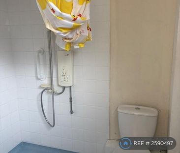 3 bedroom semi-detached house to rent - Photo 6