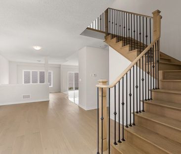 For Lease - 106 Palace Street, Thorold, Ontario - Photo 2