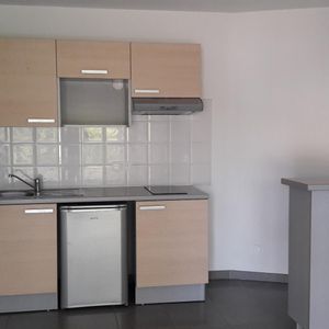 location Appartement T2 DE 47.59m² À TASSIN LA DEMI LUNE - Photo 2