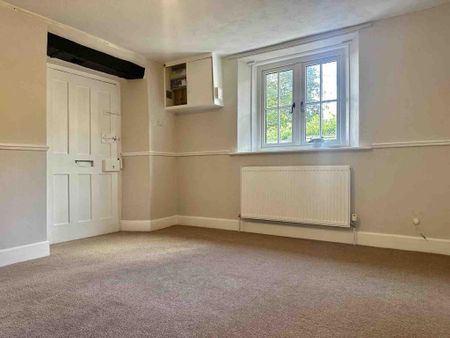 2 bedroom semi-detached house to rent - Photo 5