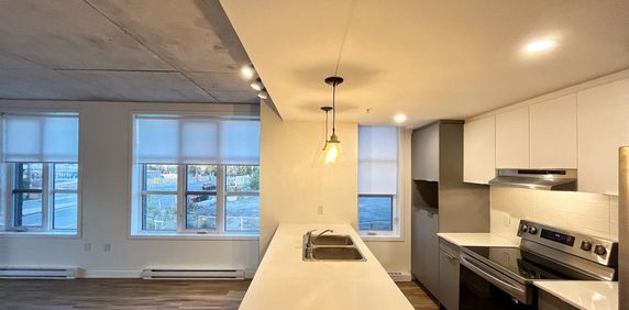 Corner Unit For Rent - Photo 2