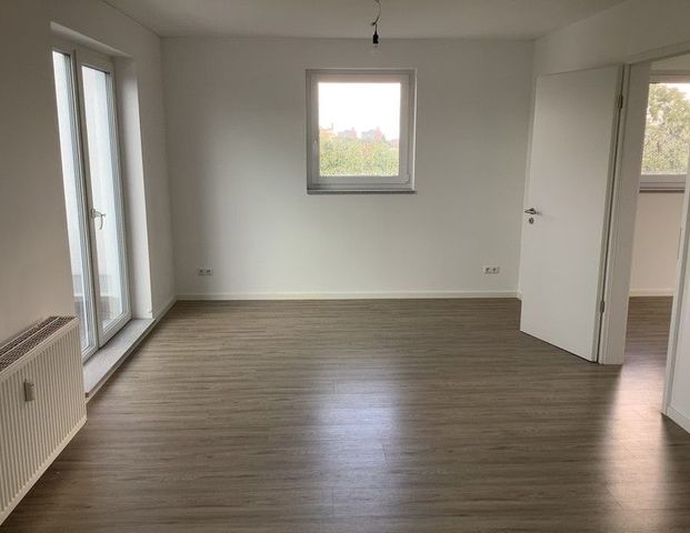 Moderne 2-Zimmer-Wohnung im Dachgeschoss inkl. EBK und 2 Terrassen - Foto 1