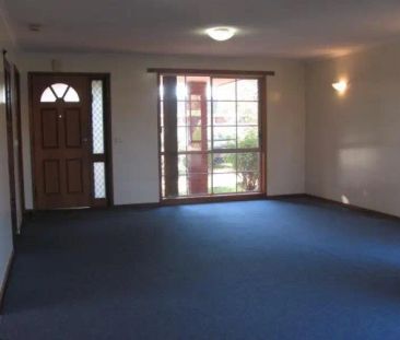 “Low Maintenance & Open Plan - Just Perfect!” - Photo 1