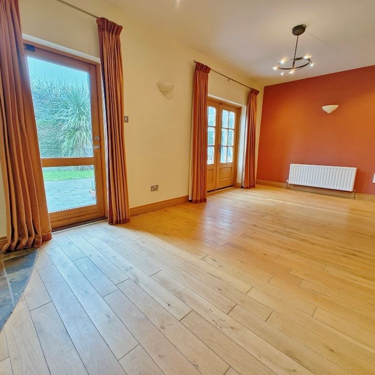 5 White Gables, Loughlinstown, Dublin - Photo 1