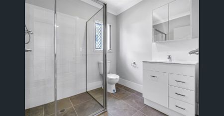 NEAR NEW STUDIO UNIT IN DURACK - Photo 4