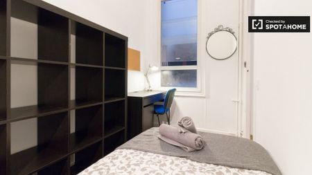 barcelona, Catalonia 08021 - Photo 2