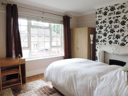 6 bedroom semi-detached house to rent - Photo 3