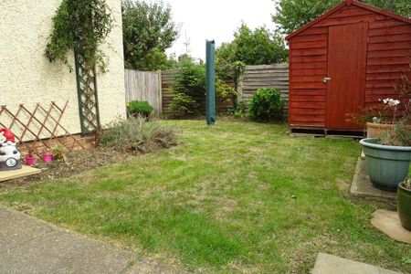1 bedroom ground floor maisonette to rent - Photo 5